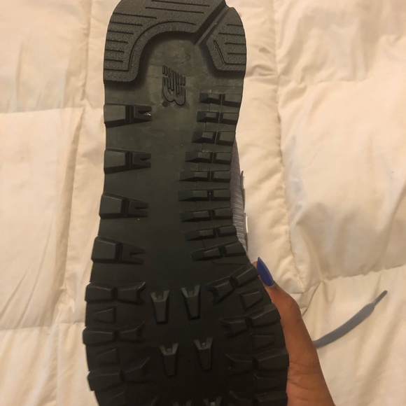 Grey Women New Balance - Picture 3 of 3